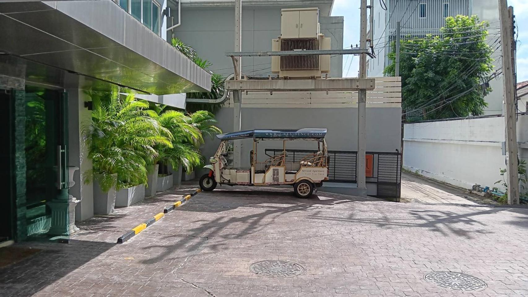 J Residence Thonglor 8 بانكوك المظهر الخارجي الصورة